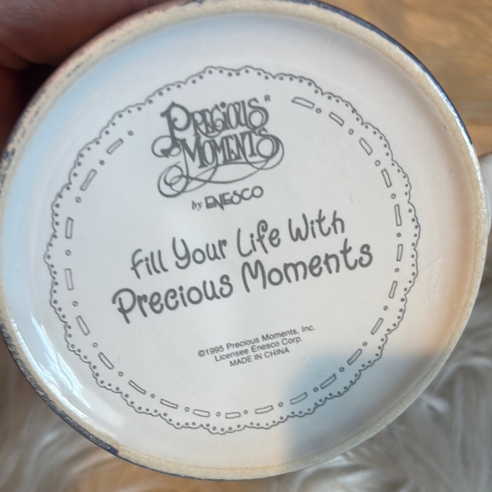 Precious Moments Pink Mug with Adorable Characters - Picture 6 of 8